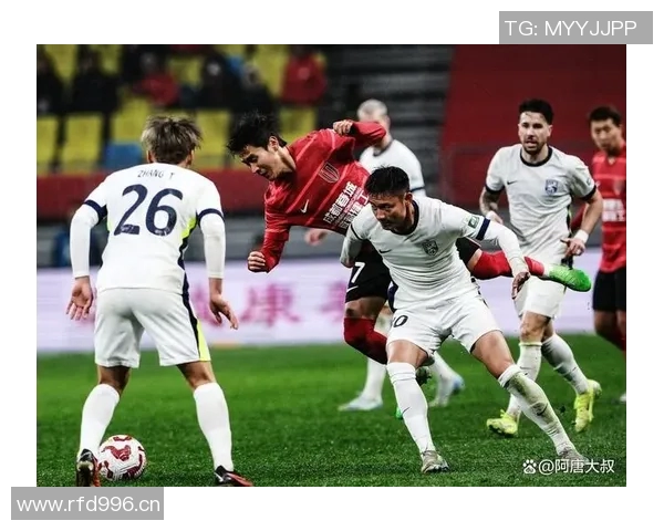 中超联赛激情对决全程直播精彩呈现，实时比分解析及赛事亮点回顾