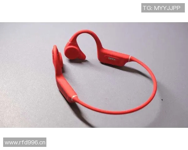 游泳配件选购指南：提升泳技与舒适度的必备工具介绍